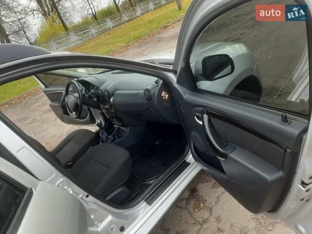 Серый Дачия Duster, объемом двигателя 0 л и пробегом 184 тыс. км за 8200 $, фото 43 на Automoto.ua