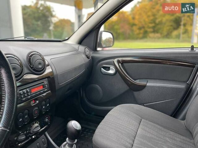 Серый Дачия Duster, объемом двигателя 1.6 л и пробегом 146 тыс. км за 8650 $, фото 29 на Automoto.ua