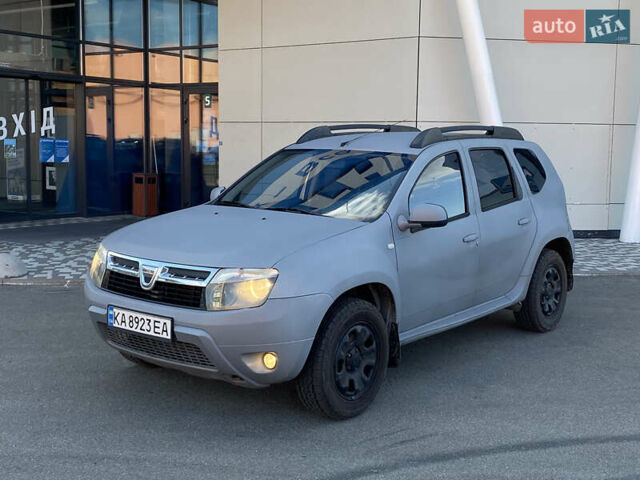 Серый Дачия Duster, объемом двигателя 1.5 л и пробегом 110 тыс. км за 7250 $, фото 1 на Automoto.ua