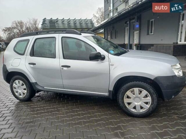 Серый Дачия Duster, объемом двигателя 1.5 л и пробегом 248 тыс. км за 8350 $, фото 7 на Automoto.ua