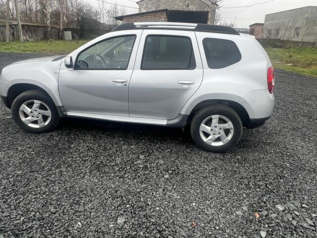Сірий Дачія Duster, об'ємом двигуна 1.6 л та пробігом 133 тис. км за 7800 $, фото 6 на Automoto.ua