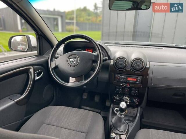 Серый Дачия Duster, объемом двигателя 1.6 л и пробегом 146 тыс. км за 8650 $, фото 21 на Automoto.ua