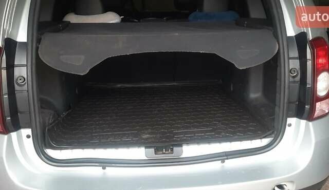 Серый Дачия Duster, объемом двигателя 1.46 л и пробегом 216 тыс. км за 11000 $, фото 12 на Automoto.ua