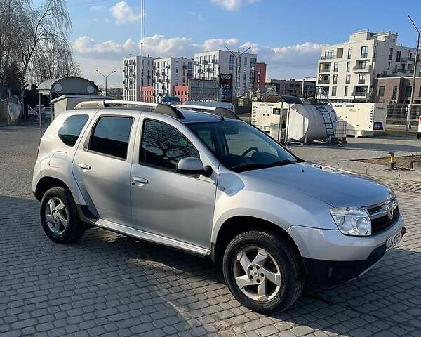 Сірий Дачія Duster, об'ємом двигуна 1.6 л та пробігом 148 тис. км за 8300 $, фото 4 на Automoto.ua