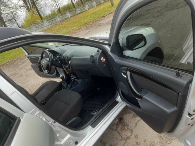 Серый Дачия Duster, объемом двигателя 1.5 л и пробегом 184 тыс. км за 8100 $, фото 20 на Automoto.ua