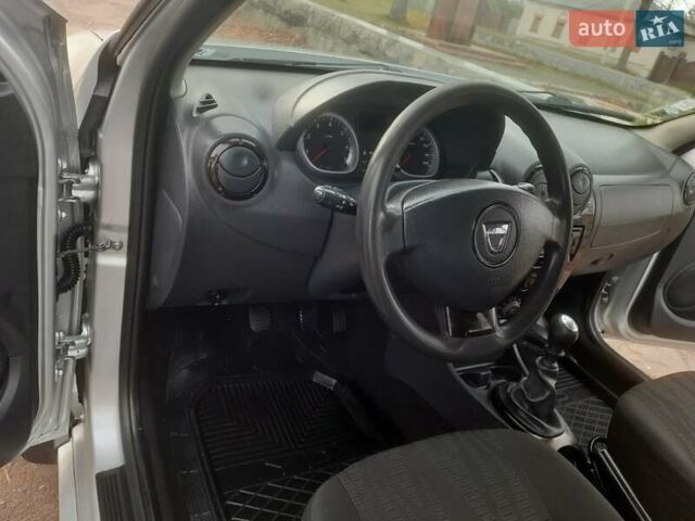 Серый Дачия Duster, объемом двигателя 0 л и пробегом 184 тыс. км за 8200 $, фото 31 на Automoto.ua