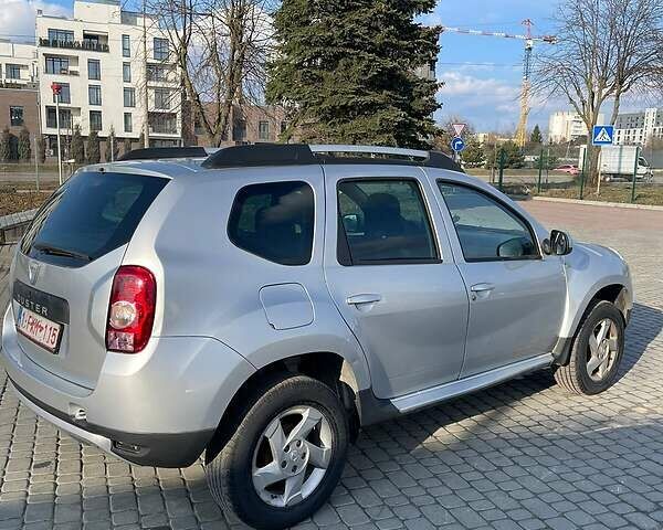 Сірий Дачія Duster, об'ємом двигуна 1.6 л та пробігом 148 тис. км за 8300 $, фото 6 на Automoto.ua