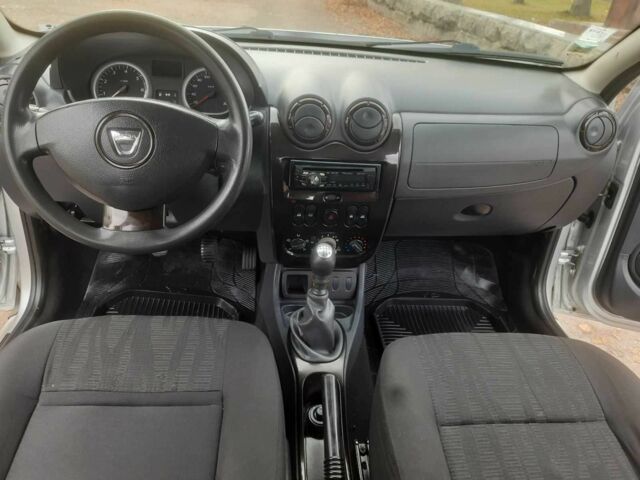 Серый Дачия Duster, объемом двигателя 1.5 л и пробегом 184 тыс. км за 8100 $, фото 16 на Automoto.ua