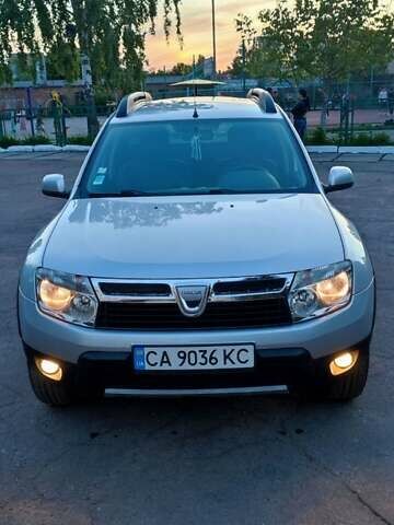 Серый Дачия Duster, объемом двигателя 1.46 л и пробегом 109 тыс. км за 8850 $, фото 1 на Automoto.ua