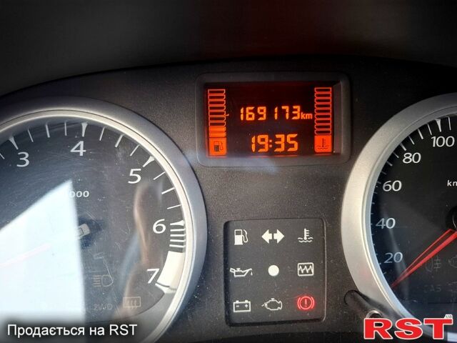 Серый Дачия Duster, объемом двигателя 1.6 л и пробегом 169 тыс. км за 8200 $, фото 7 на Automoto.ua