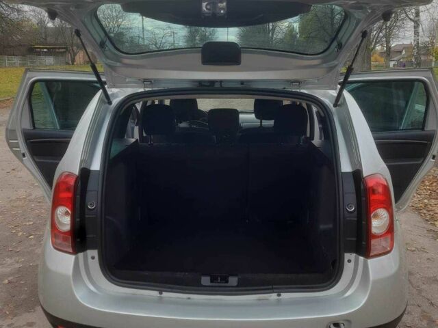 Серый Дачия Duster, объемом двигателя 1.5 л и пробегом 184 тыс. км за 8100 $, фото 12 на Automoto.ua