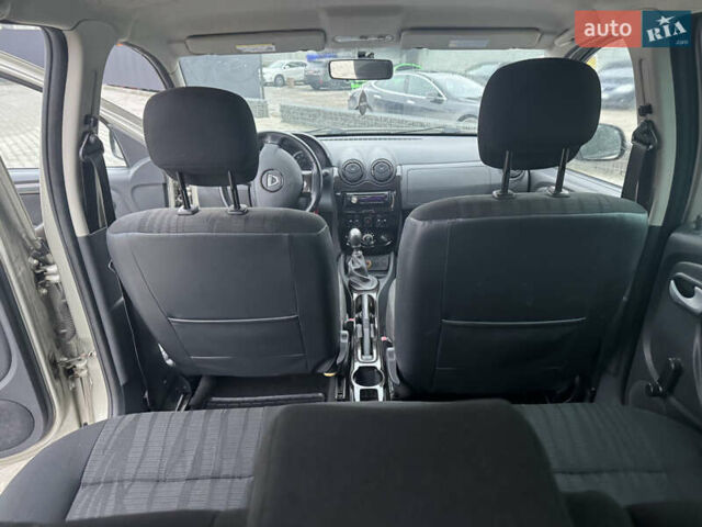 Сірий Дачія Duster, об'ємом двигуна 1.46 л та пробігом 196 тис. км за 10500 $, фото 31 на Automoto.ua