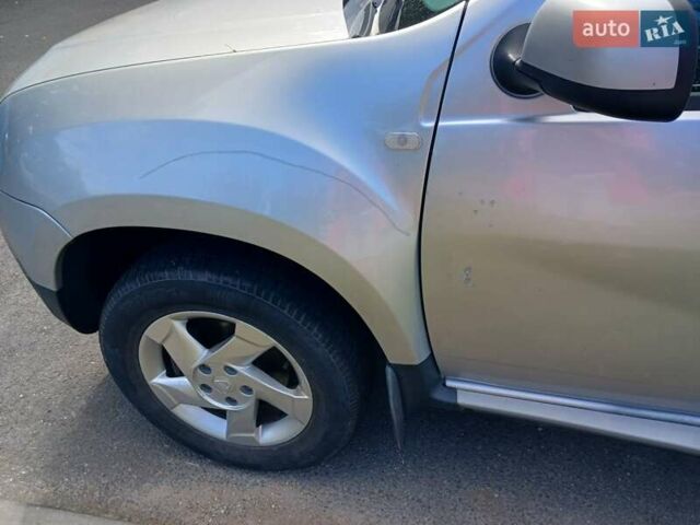 Серый Дачия Duster, объемом двигателя 1.46 л и пробегом 159 тыс. км за 8453 $, фото 7 на Automoto.ua