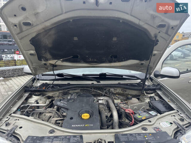 Сірий Дачія Duster, об'ємом двигуна 1.46 л та пробігом 196 тис. км за 10500 $, фото 46 на Automoto.ua