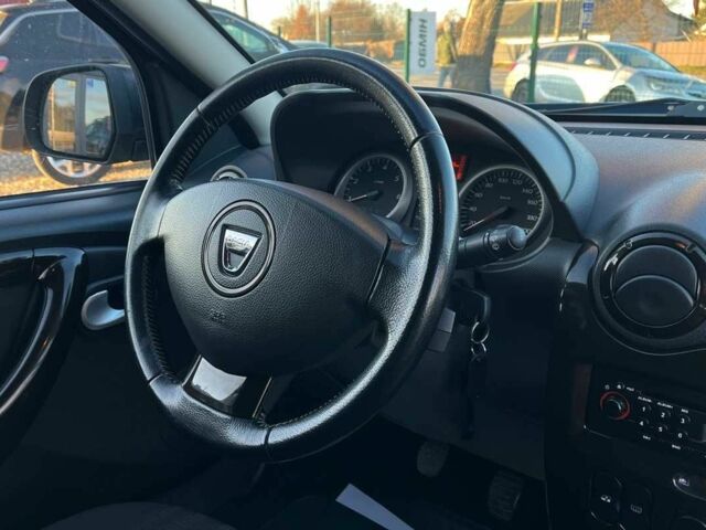 Сірий Дачія Duster, об'ємом двигуна 1.5 л та пробігом 256 тис. км за 9500 $, фото 9 на Automoto.ua