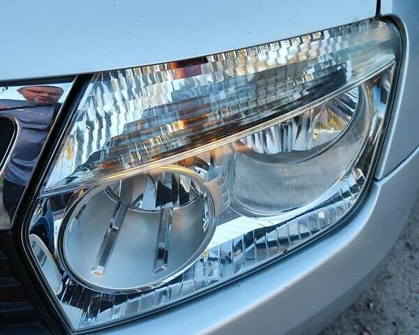 Серый Дачия Duster, объемом двигателя 1.6 л и пробегом 130 тыс. км за 8400 $, фото 16 на Automoto.ua