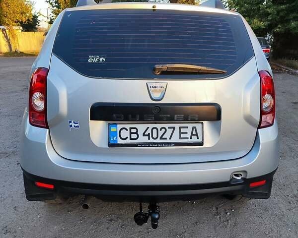 Серый Дачия Duster, объемом двигателя 1.6 л и пробегом 130 тыс. км за 8400 $, фото 4 на Automoto.ua