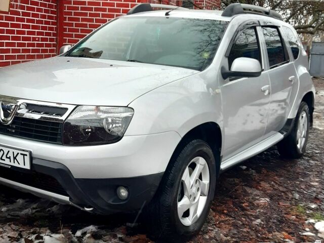 Сірий Дачія Duster, об'ємом двигуна 1.5 л та пробігом 172 тис. км за 9300 $, фото 7 на Automoto.ua