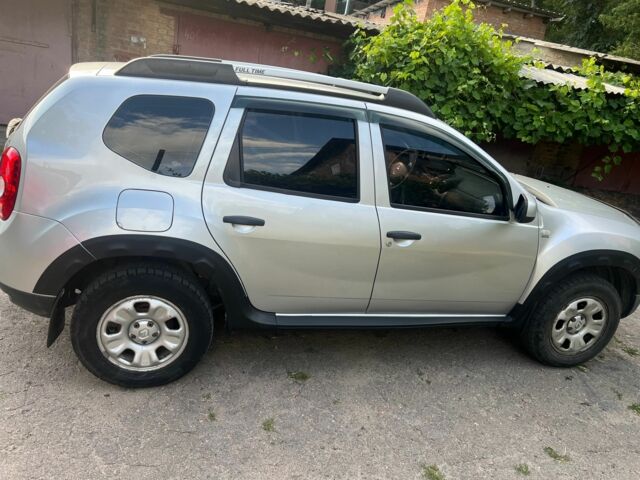 Серый Дачия Duster, объемом двигателя 1.6 л и пробегом 162 тыс. км за 7800 $, фото 1 на Automoto.ua