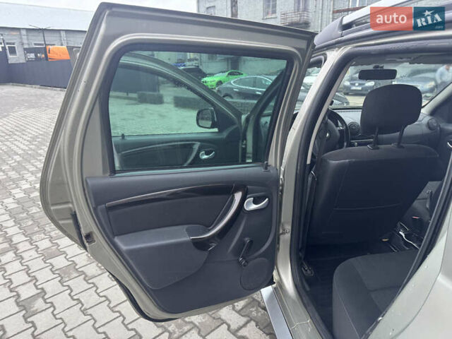 Сірий Дачія Duster, об'ємом двигуна 1.46 л та пробігом 196 тис. км за 10500 $, фото 26 на Automoto.ua