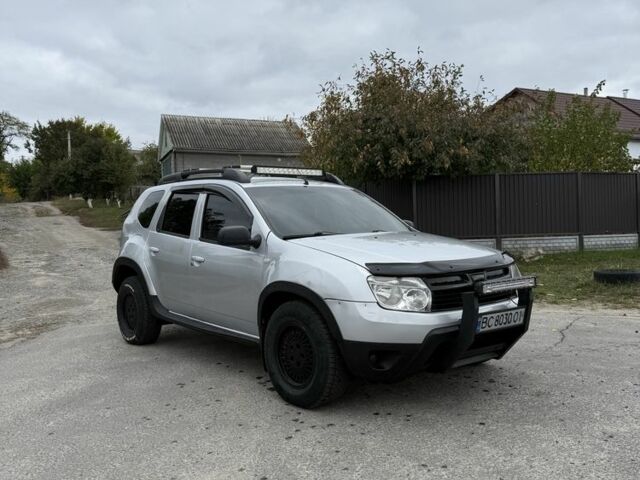 Дачія Duster 2011 у Звенигородка на Automoto.ua Сірий Дачія Duster, об'ємом двигуна 1.5 л та пробігом 230 тис. км за 6500 $, фото 2 на Automoto.ua