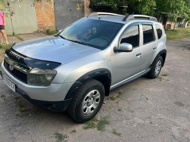 Серый Дачия Duster, объемом двигателя 1.6 л и пробегом 162 тыс. км за 7800 $, фото 3 на Automoto.ua