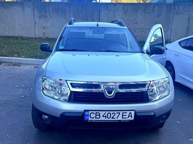 Сірий Дачія Duster, об'ємом двигуна 1.6 л та пробігом 130 тис. км за 7200 $, фото 4 на Automoto.ua