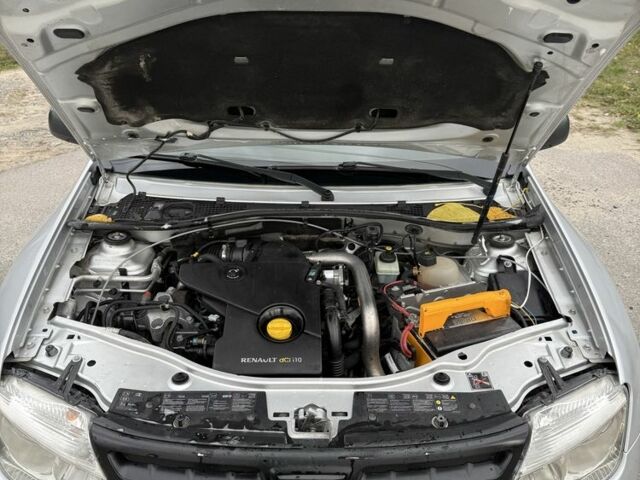 Дачія Duster 2011 у Звенигородка на Automoto.ua Сірий Дачія Duster, об'ємом двигуна 1.5 л та пробігом 230 тис. км за 6500 $, фото 7 на Automoto.ua