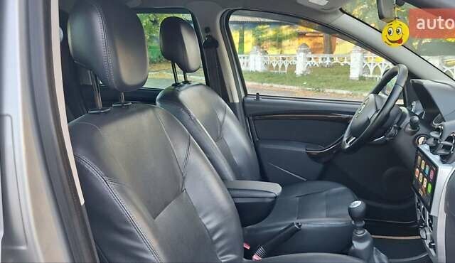 Серый Дачия Duster, объемом двигателя 1.5 л и пробегом 180 тыс. км за 9900 $, фото 58 на Automoto.ua