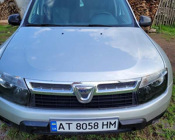 Сірий Дачія Duster, об'ємом двигуна 1.5 л та пробігом 207 тис. км за 7900 $, фото 5 на Automoto.ua