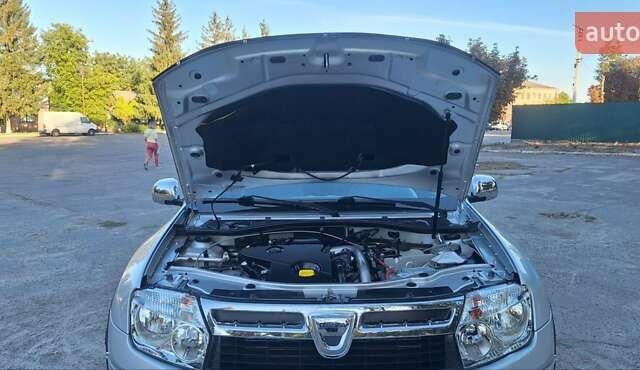 Серый Дачия Duster, объемом двигателя 1.5 л и пробегом 180 тыс. км за 9900 $, фото 24 на Automoto.ua