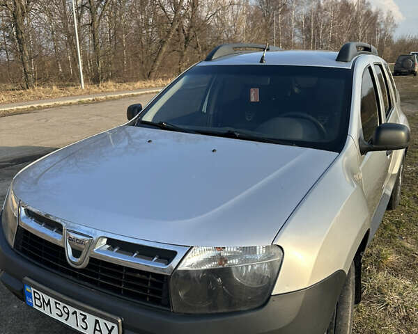 Серый Дачия Duster, объемом двигателя 1.6 л и пробегом 209 тыс. км за 7300 $, фото 2 на Automoto.ua