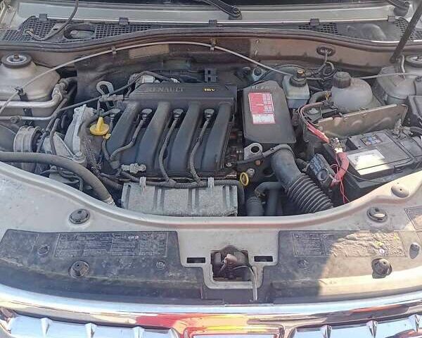 Серый Дачия Duster, объемом двигателя 0 л и пробегом 106 тыс. км за 9600 $, фото 6 на Automoto.ua