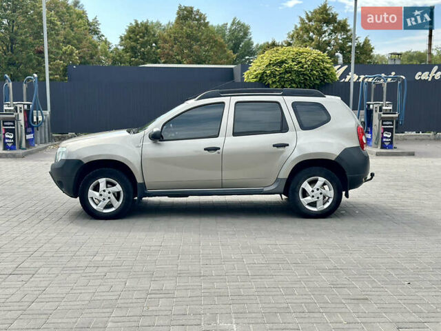 Серый Дачия Duster, объемом двигателя 1.6 л и пробегом 262 тыс. км за 8999 $, фото 7 на Automoto.ua