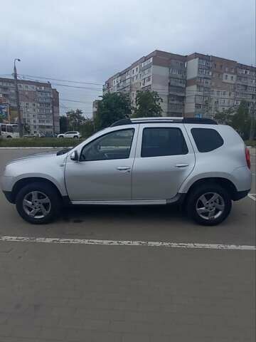 Сірий Дачія Duster, об'ємом двигуна 1.6 л та пробігом 212 тис. км за 9500 $, фото 5 на Automoto.ua