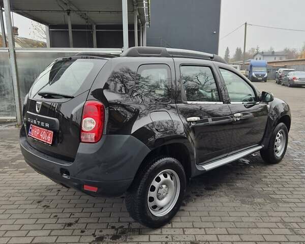 Серый Дачия Duster, объемом двигателя 1.6 л и пробегом 220 тыс. км за 8999 $, фото 3 на Automoto.ua