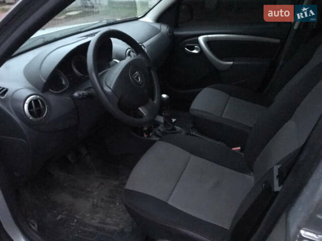 Серый Дачия Duster, объемом двигателя 1.5 л и пробегом 260 тыс. км за 8500 $, фото 3 на Automoto.ua