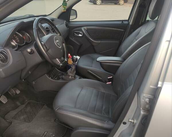 Серый Дачия Duster, объемом двигателя 1.5 л и пробегом 180 тыс. км за 10100 $, фото 27 на Automoto.ua