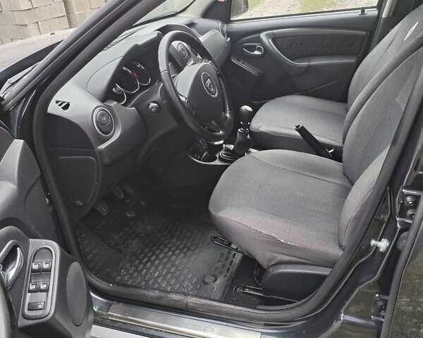 Серый Дачия Duster, объемом двигателя 1.5 л и пробегом 153 тыс. км за 9300 $, фото 8 на Automoto.ua