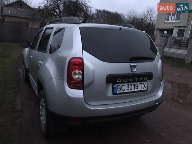 Серый Дачия Duster, объемом двигателя 1.5 л и пробегом 260 тыс. км за 8500 $, фото 4 на Automoto.ua