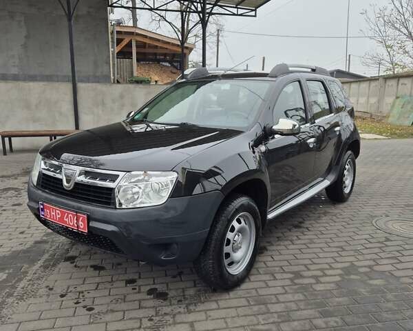 Серый Дачия Duster, объемом двигателя 1.6 л и пробегом 220 тыс. км за 8999 $, фото 2 на Automoto.ua