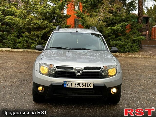 Серый Дачия Duster, объемом двигателя 1.5 л и пробегом 221 тыс. км за 8300 $, фото 1 на Automoto.ua