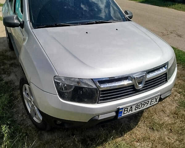 Сірий Дачія Duster, об'ємом двигуна 1.46 л та пробігом 197 тис. км за 8300 $, фото 4 на Automoto.ua