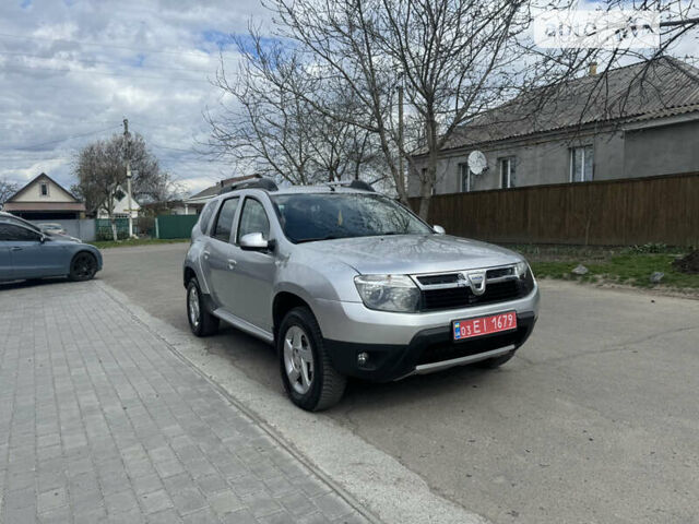 Серый Дачия Duster, объемом двигателя 1.5 л и пробегом 210 тыс. км за 10500 $, фото 3 на Automoto.ua