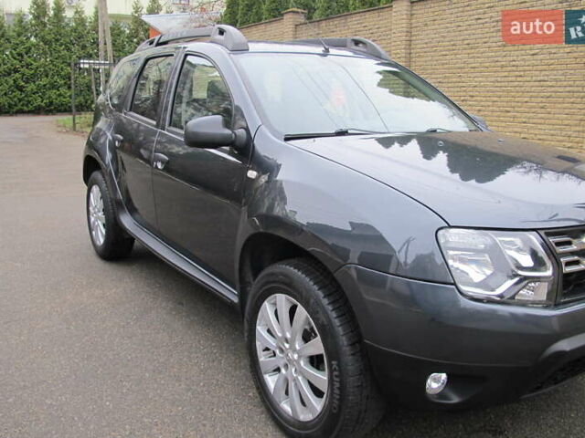 Серый Дачия Duster, объемом двигателя 1.6 л и пробегом 194 тыс. км за 10250 $, фото 1 на Automoto.ua