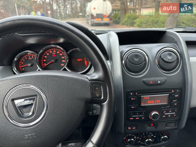 Серый Дачия Duster, объемом двигателя 1.5 л и пробегом 229 тыс. км за 9200 $, фото 9 на Automoto.ua