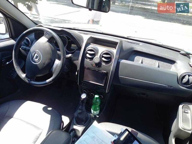Сірий Дачія Duster, об'ємом двигуна 1.5 л та пробігом 175 тис. км за 10800 $, фото 16 на Automoto.ua