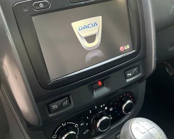 Серый Дачия Duster, объемом двигателя 1.5 л и пробегом 241 тыс. км за 9900 $, фото 43 на Automoto.ua