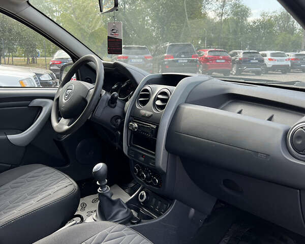 Сірий Дачія Duster, об'ємом двигуна 1.5 л та пробігом 121 тис. км за 10900 $, фото 15 на Automoto.ua
