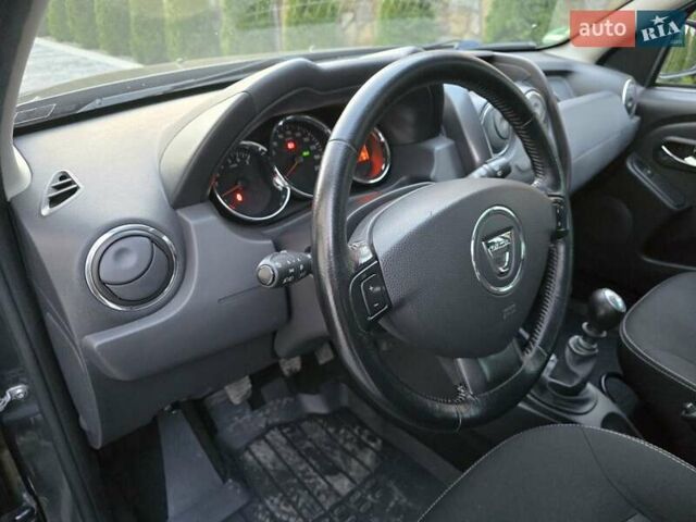 Серый Дачия Duster, объемом двигателя 1.2 л и пробегом 103 тыс. км за 9950 $, фото 10 на Automoto.ua